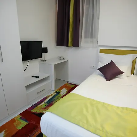 Boutique Libris 3*